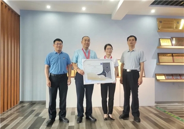 閩旋科技再獲國(guó)際發(fā)明獎(jiǎng)，泉州市總工會(huì)副主席陳坤生一行蒞臨指導(dǎo)和表彰